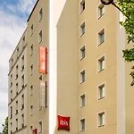 Ibis Paris Canal Saint Martin