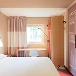 Ibis Canal Saint Martin 3* Paris