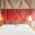 Hotel Ibis Canal Saint Martin 3*