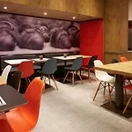 Hotel Ibis Canal Saint Martin Paris