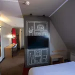 Ibis Paris Canal Saint Martin