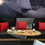 Ibis Canal Saint Martin Hotel 3*