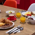 Ibis Canal Saint Martin Paris