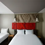 Ibis Canal Saint Martin 3*