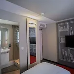 Ibis Canal Saint Martin 3*
