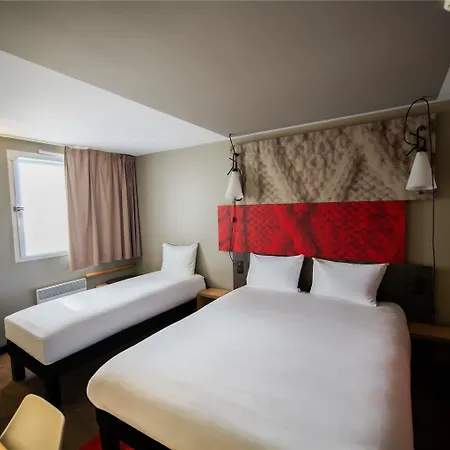 Ibis Canal Saint Martin Parigi