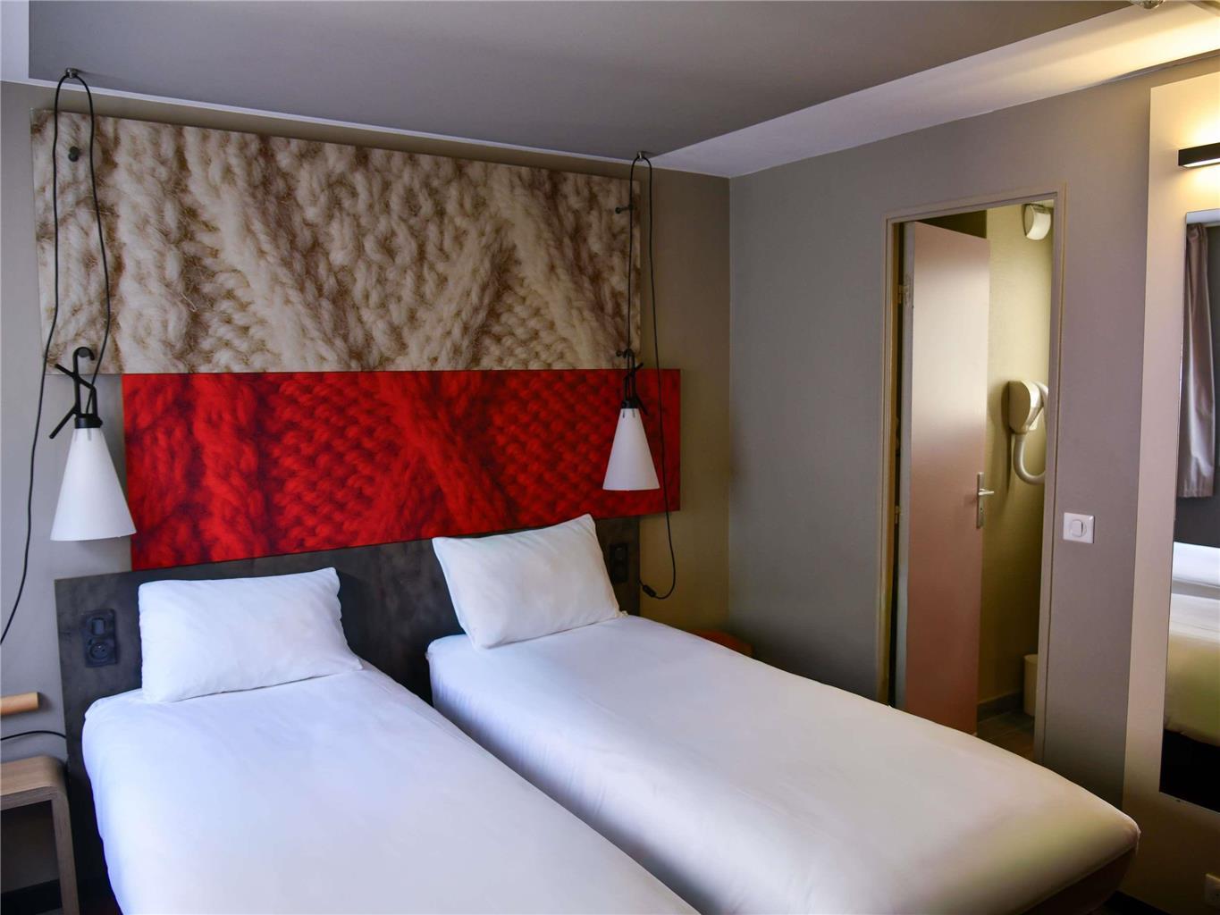 Ibis Canal Saint Martin 3* Paris