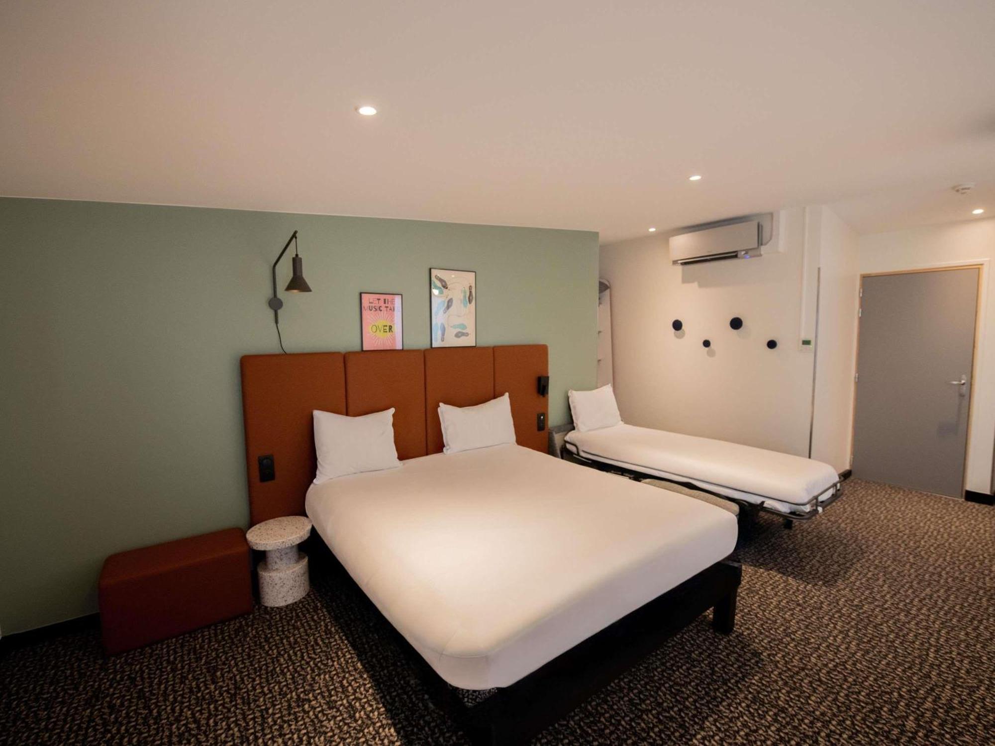 Hotel Ibis Canal Saint Martin 3*