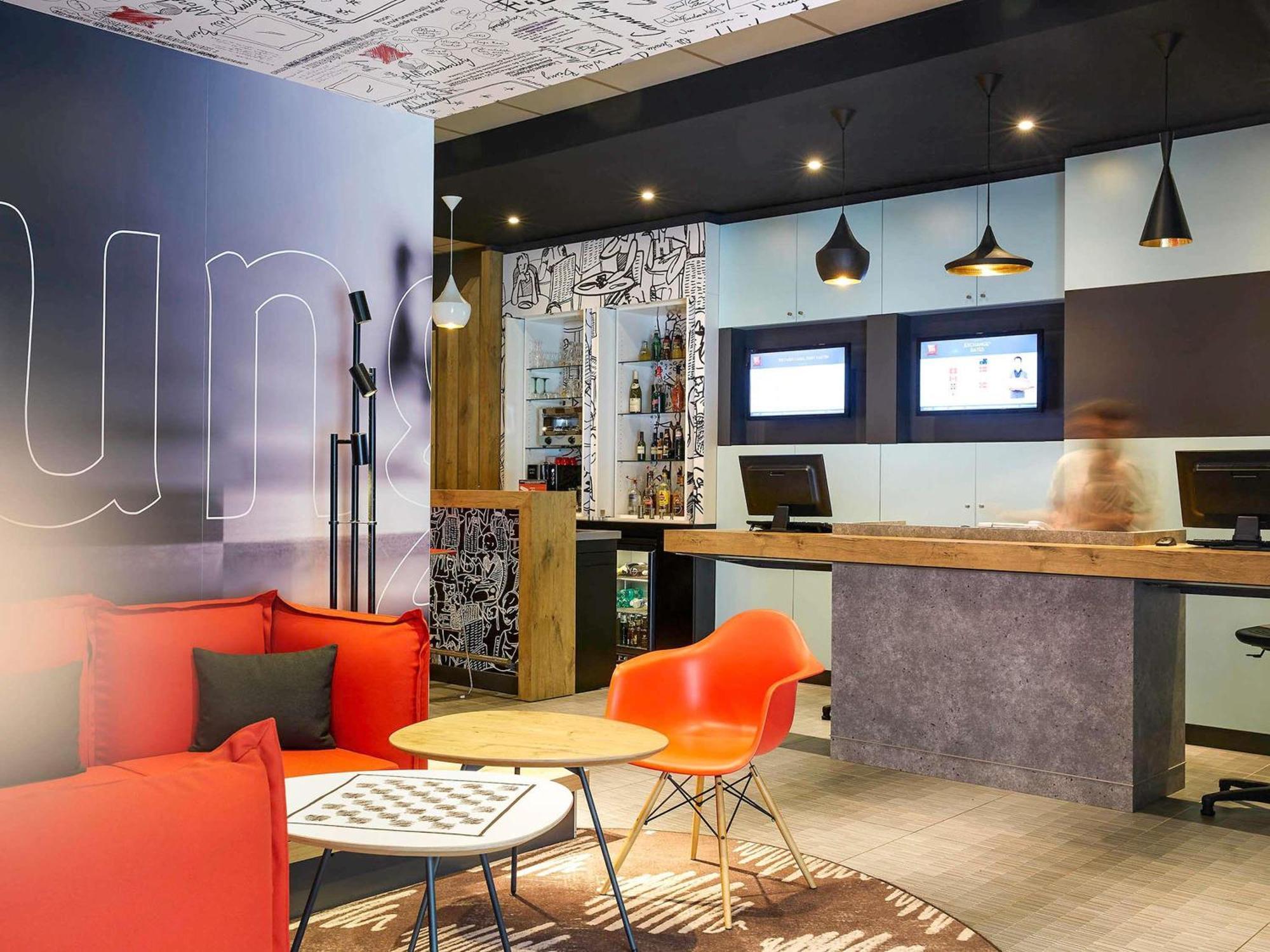 Ibis Canal Saint Martin Paris
