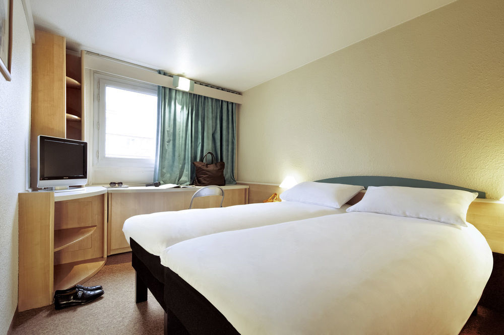 Hotel Ibis Canal Saint Martin Parigi